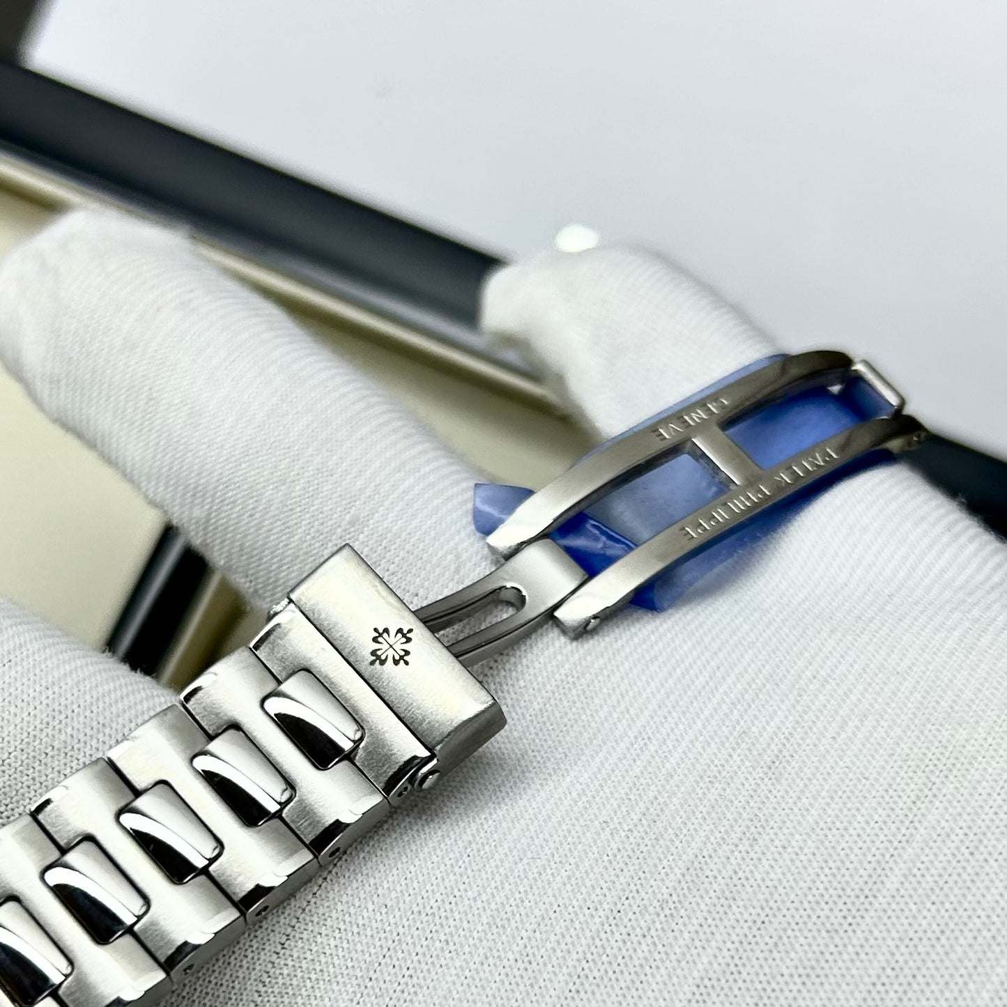PATEF PHILIPPE LUXURY AUTOMATICO REF NAUTILUS