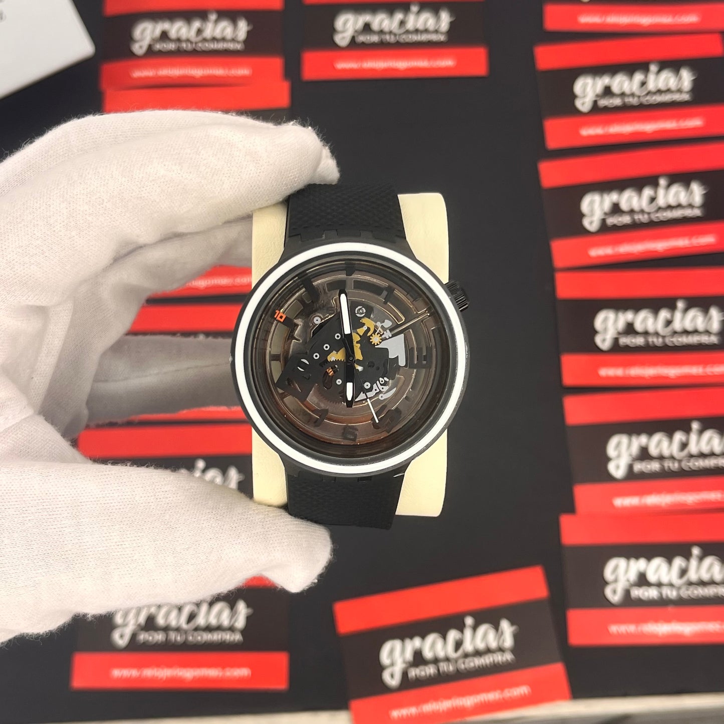 SWATCH PLANET PURPLE PARA HOMBRE REF-NB