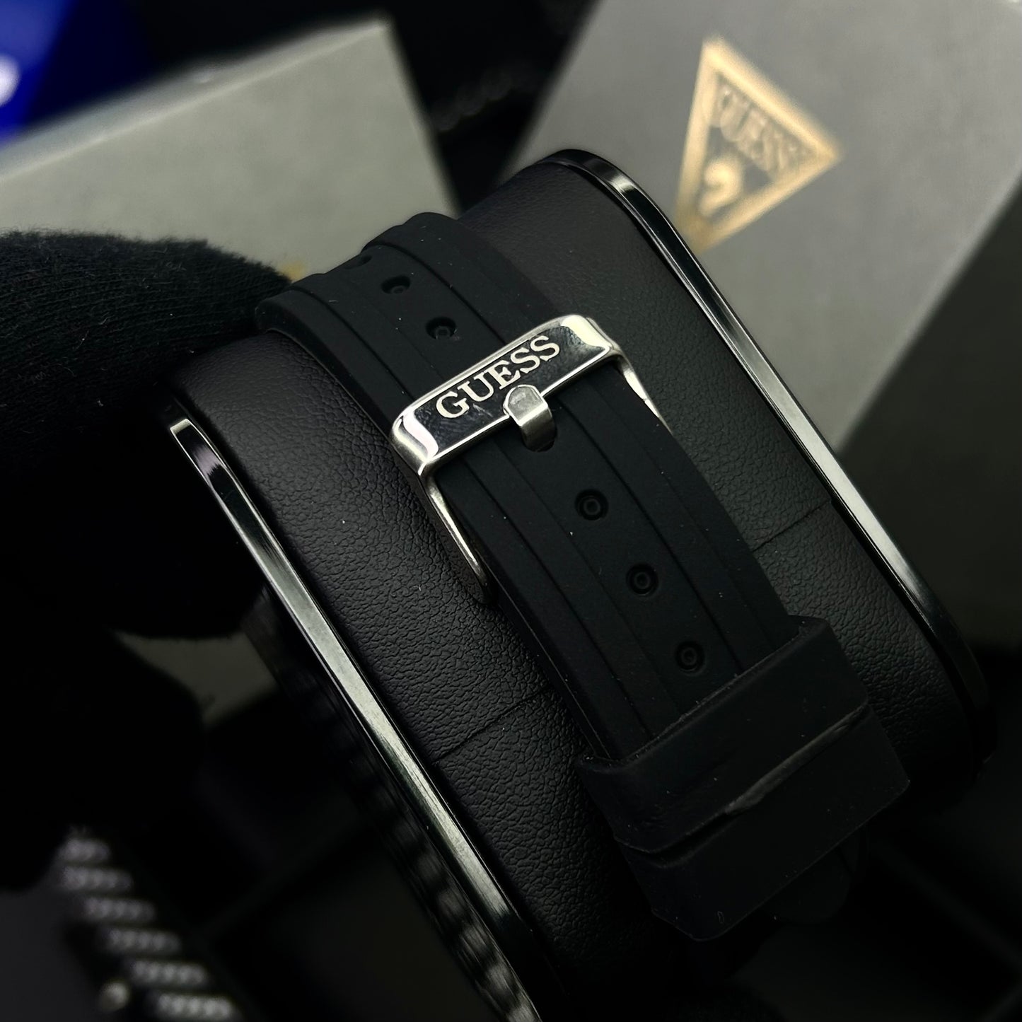 GUESS CUBANO PARA DAMA REF-NP