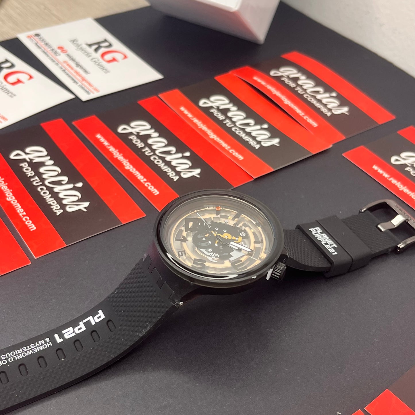 SWATCH PLANET PURPLE PARA HOMBRE REF-NN