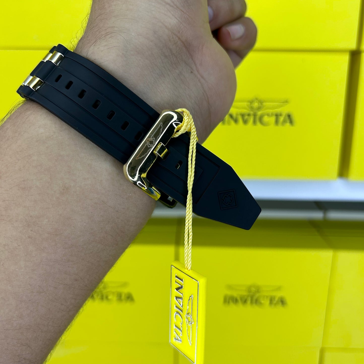 INVICTA BOLT FUNCIONAL PARA HOMBRE REF-NDN