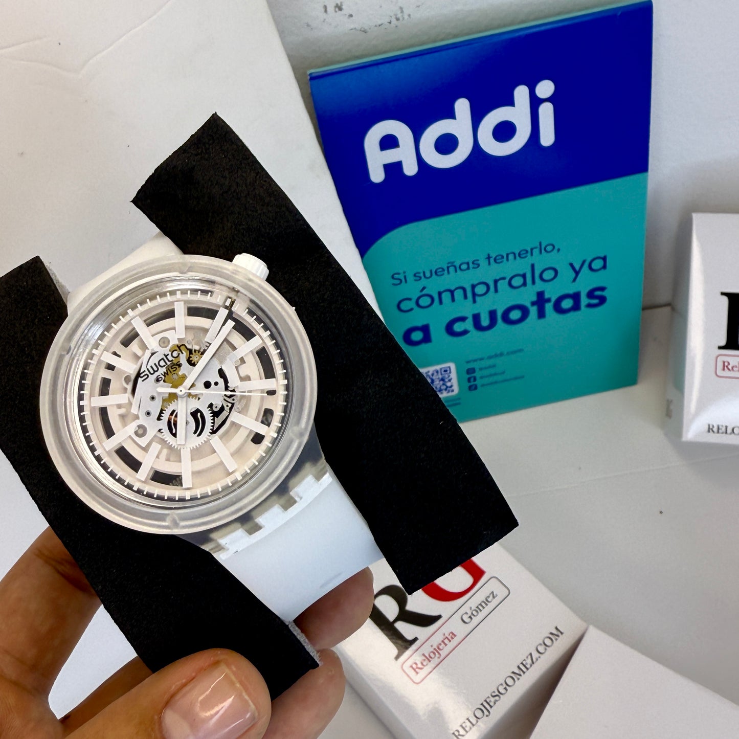 SWATCH TRANSPARENTE PARA HOMBRE REF-BB