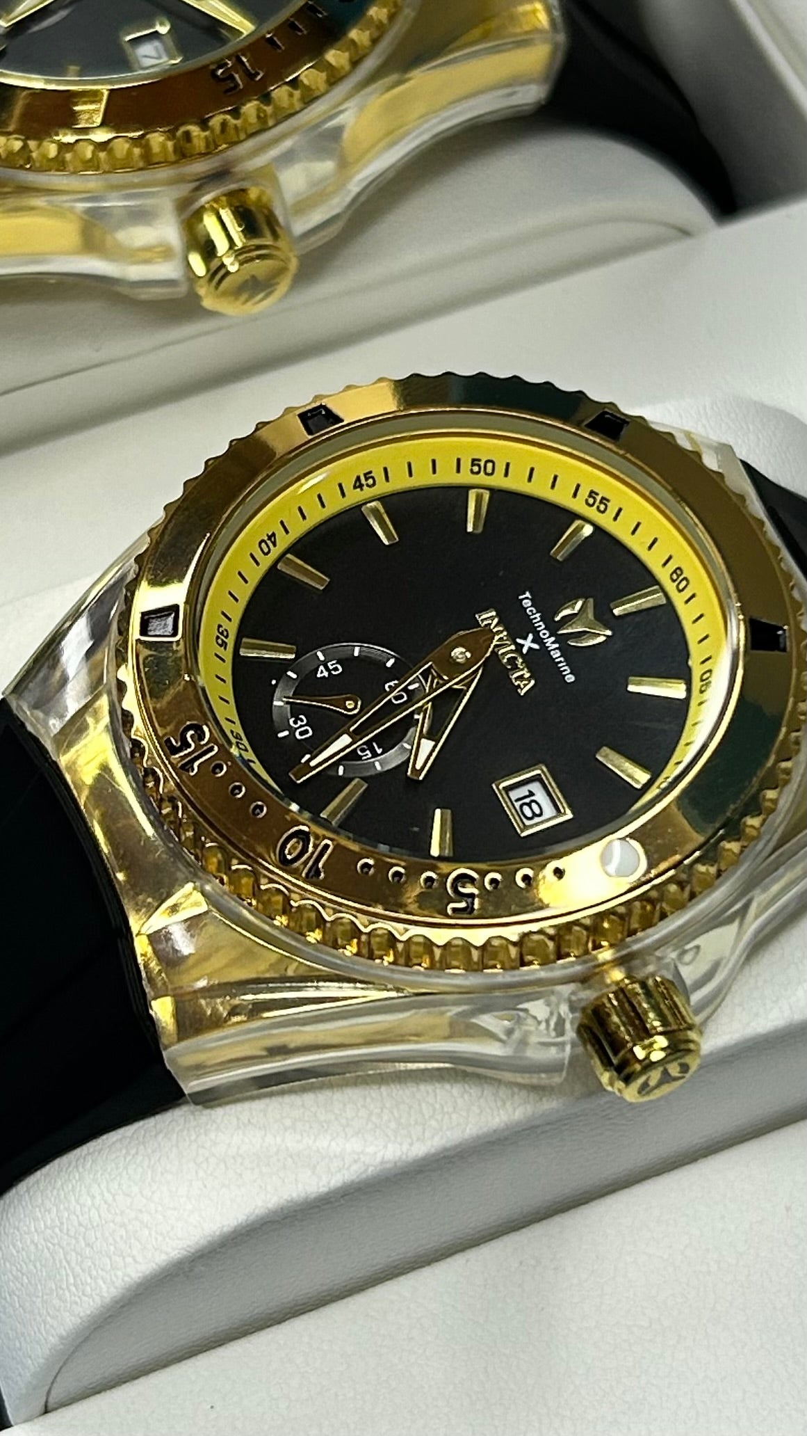 PAREJA INVICTA x TECHNOMARINE REF-NN
