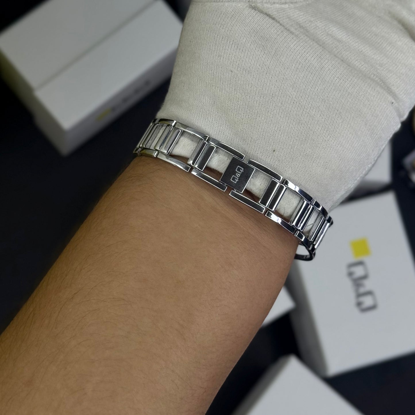 QyQ ORIGINAL ESQUELETO PARA HOMBRE REF-BBNR