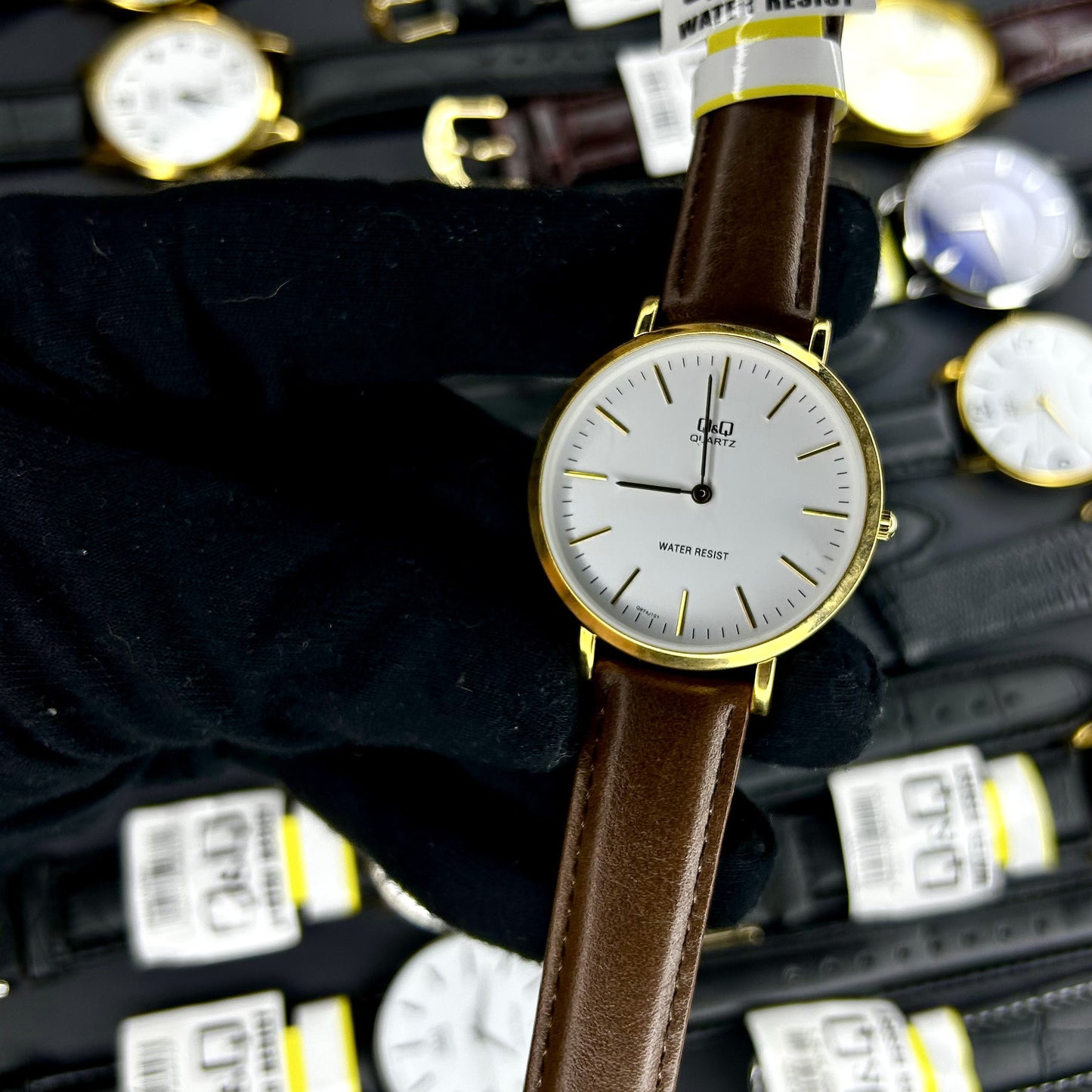 QyQ ORIGINAL PARA HOMBRE REF-Q974J101Y