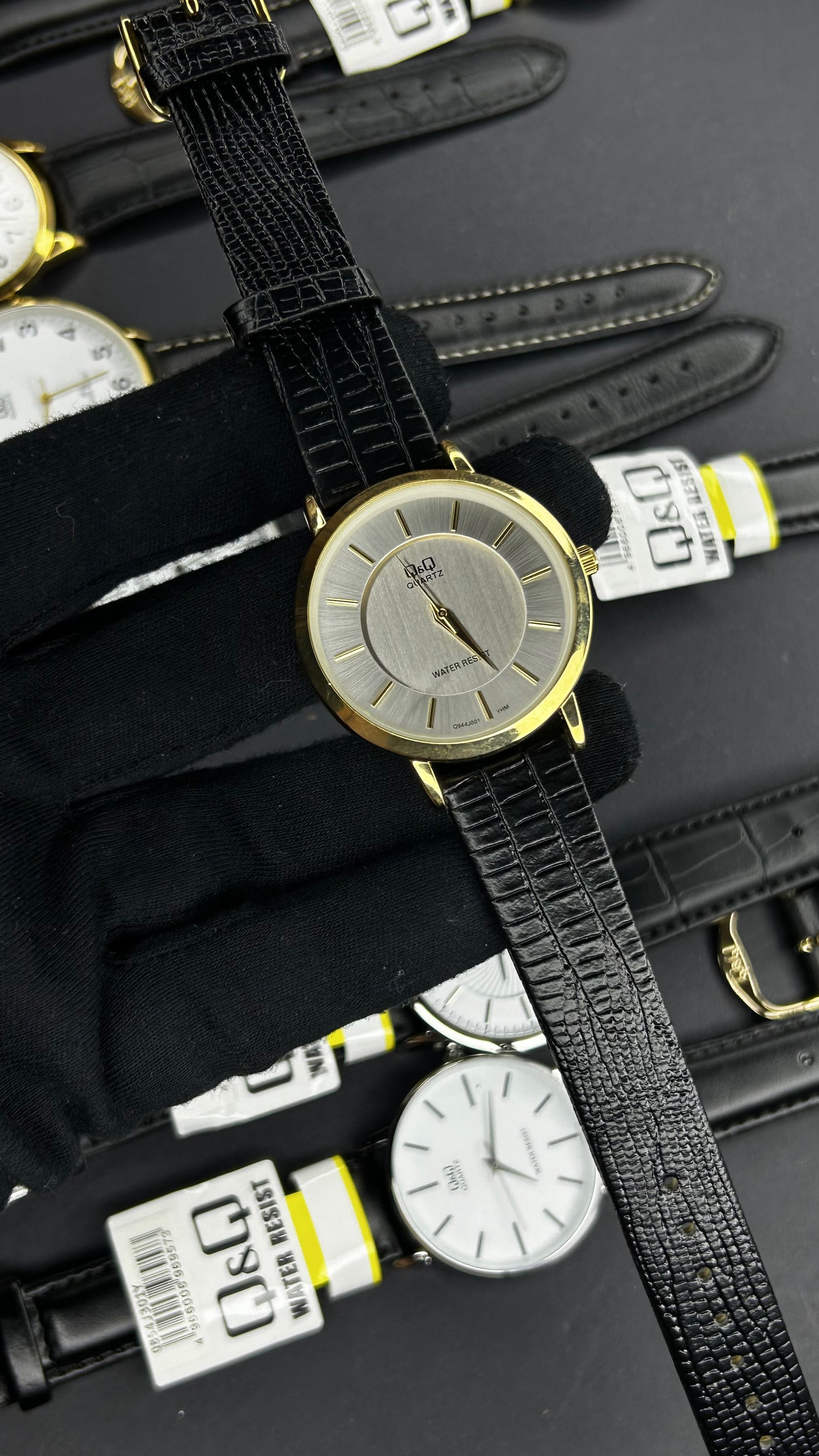 QyQ ORIGINAL PARA HOMBRE REF-Q946J101Y