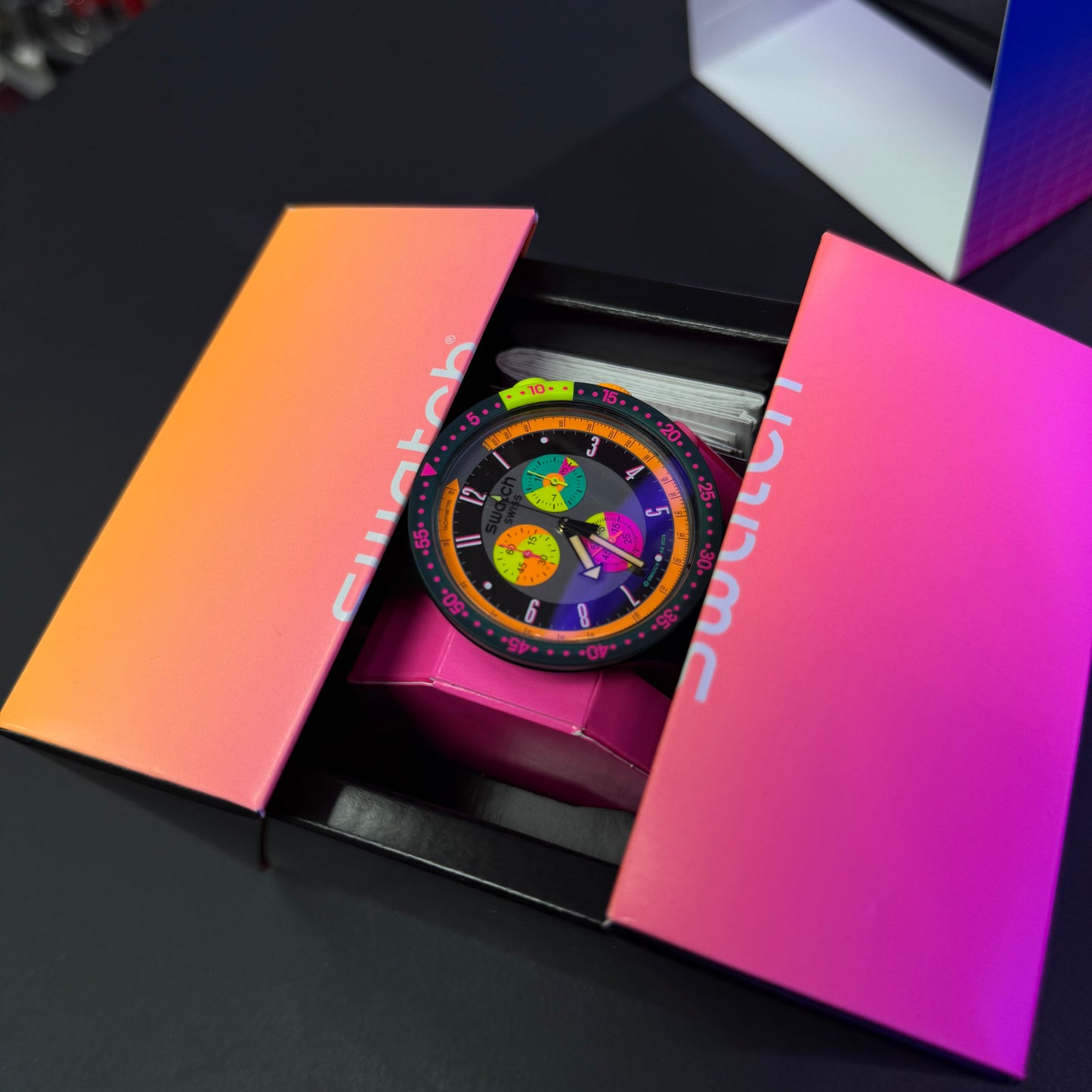 SWATCH ORIGINAL LUXURY NEON SEPPIA  PARA HOMBRE REF SB02B104