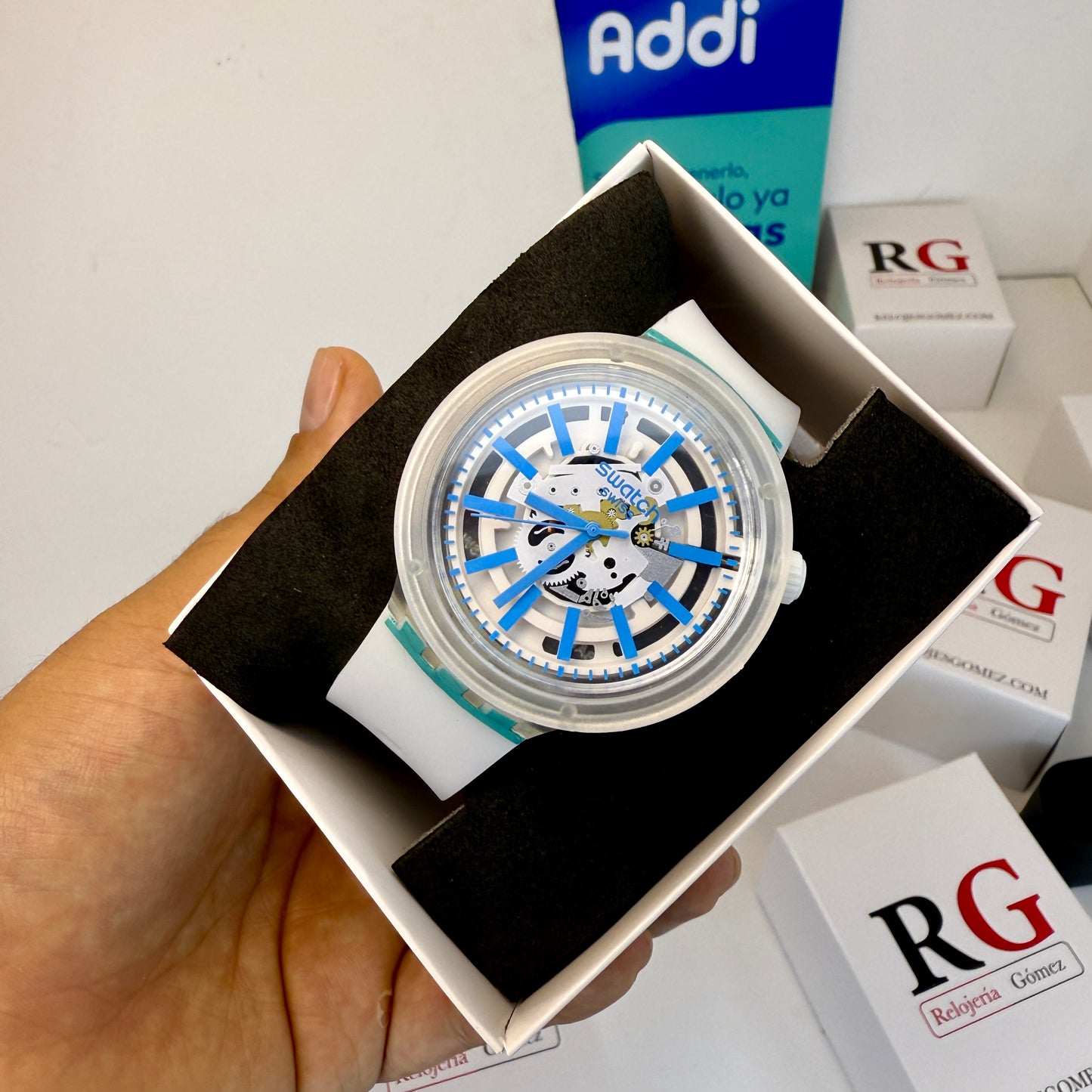 SWATCH TRANSPARENTE PARA HOMBRE REF-C