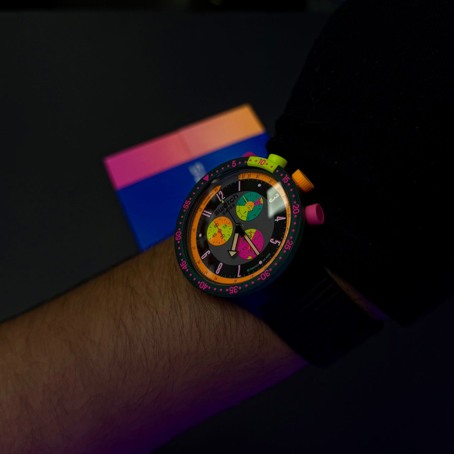 SWATCH ORIGINAL LUXURY NEON SEPPIA  PARA HOMBRE REF SB02B104