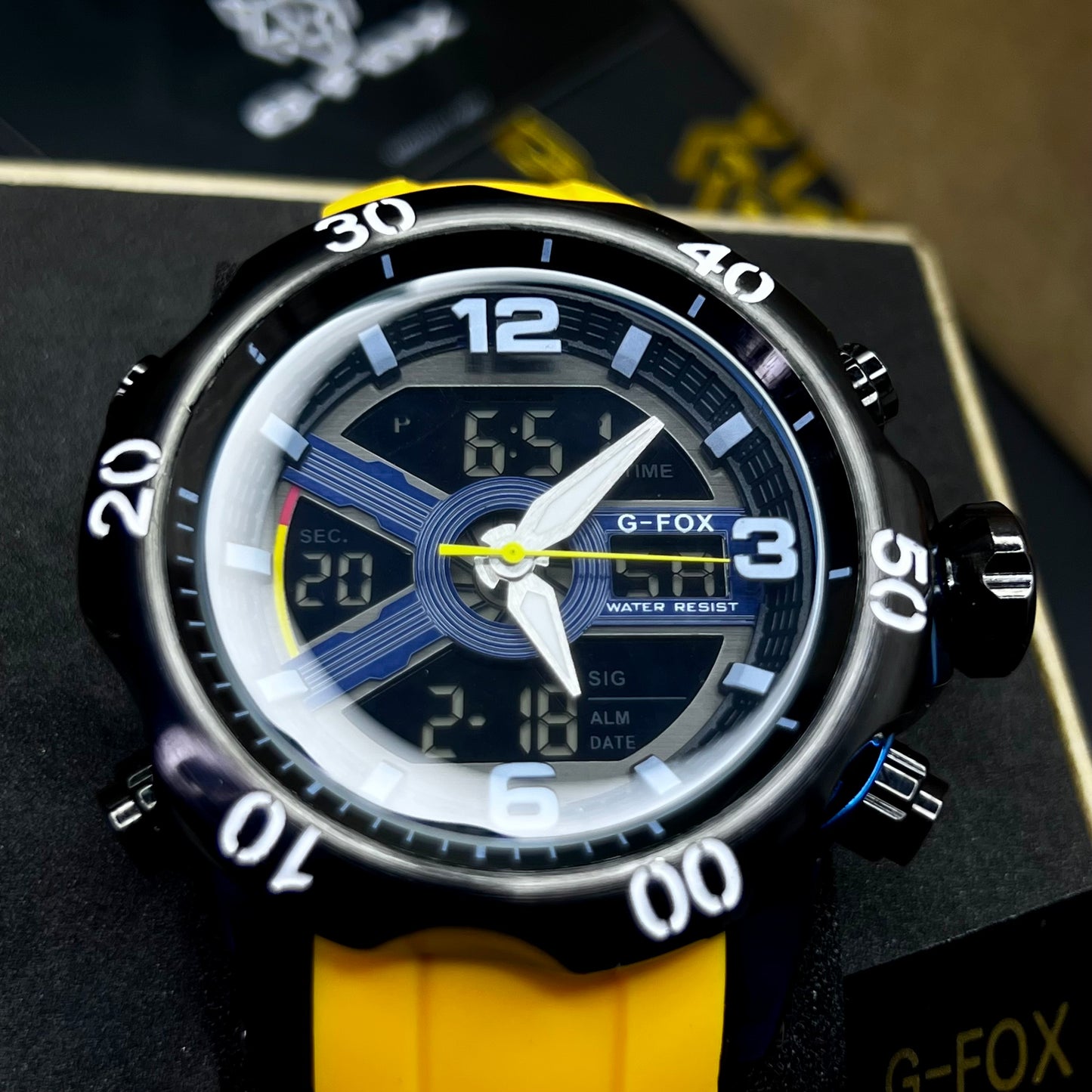 G FOX ORIGINAL DOBLE HORA POR INVICTA SUMERGIBLE PARA HOMBRE REF-1976G1-A