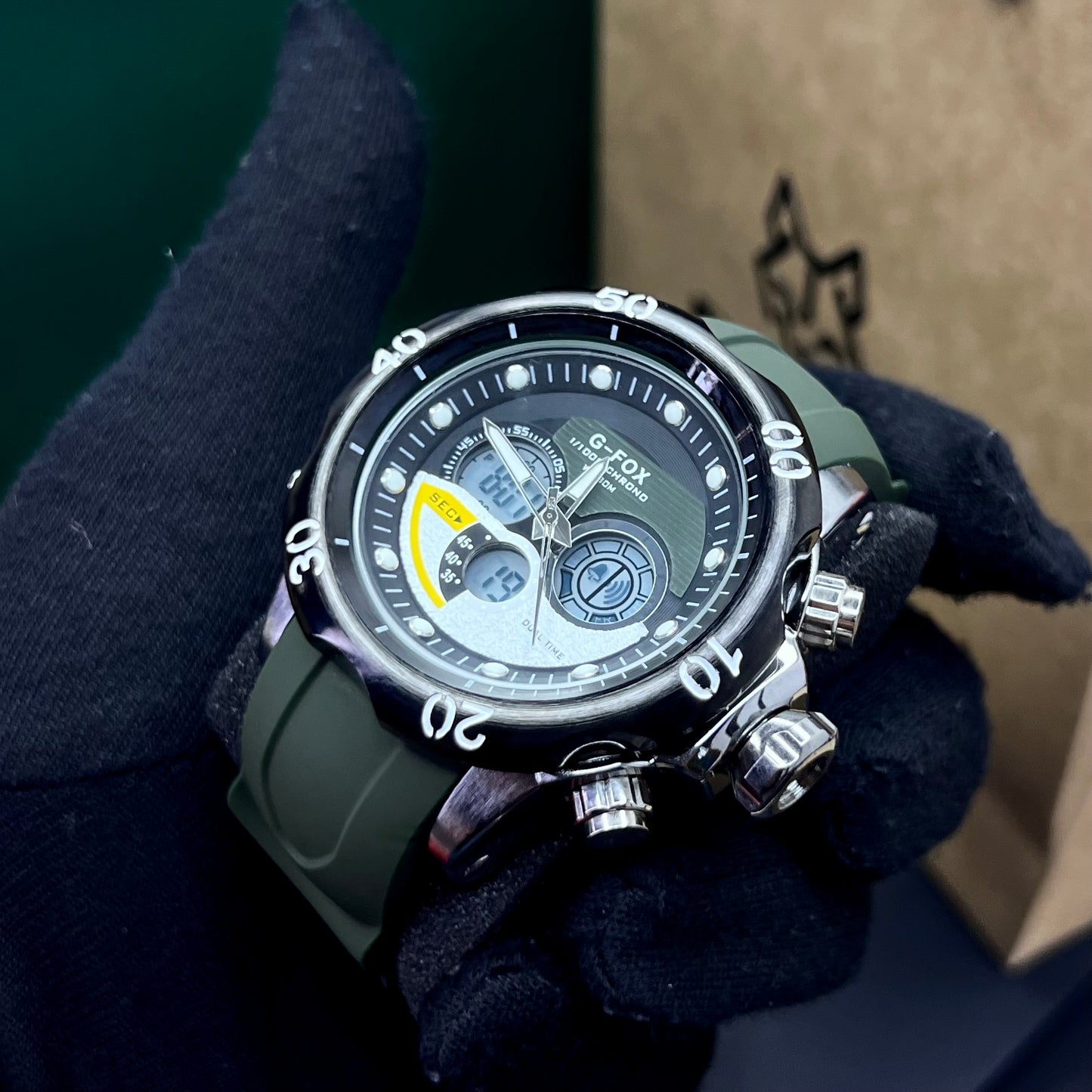 G FOX ORIGINAL DOBLE HORA POR INVICTA SUMERGIBLE PARA HOMBRE REF-1976G2-V