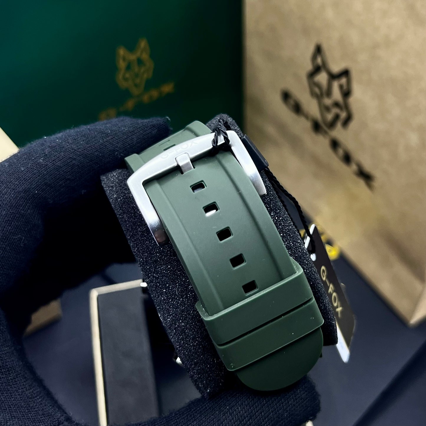 G FOX ORIGINAL DOBLE HORA POR INVICTA SUMERGIBLE PARA HOMBRE REF-1976G2-V