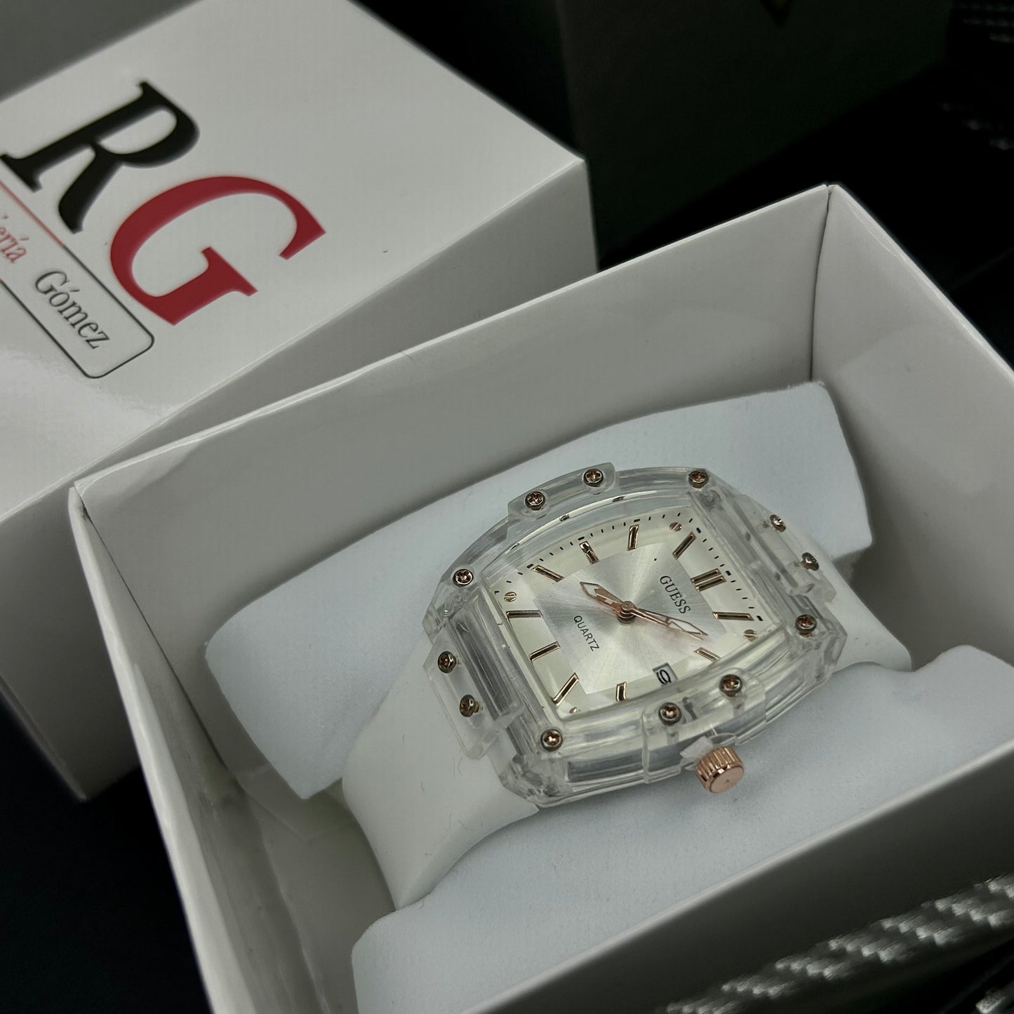 GUESS UNISEX TRASNPARENTE REF-B