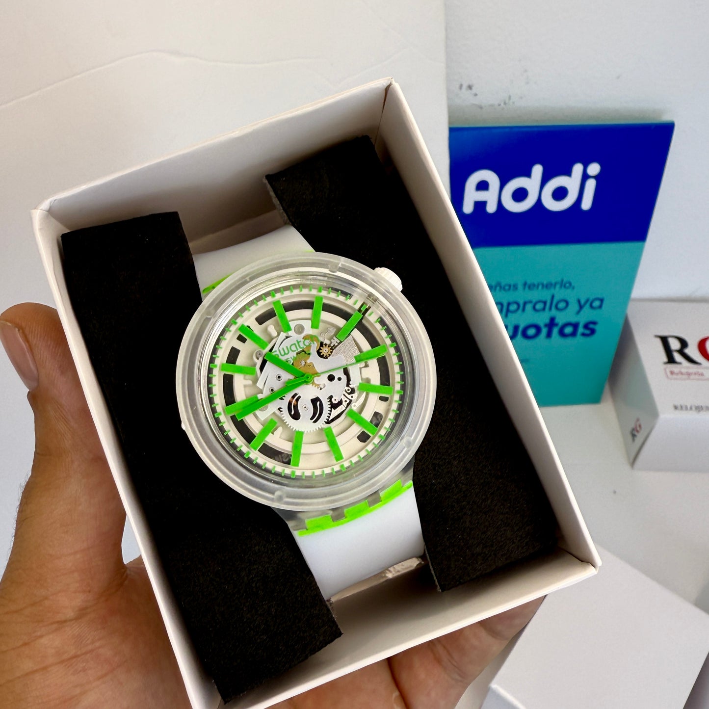 SWATCH TRANSPARENTE PARA HOMBRE REF-BV