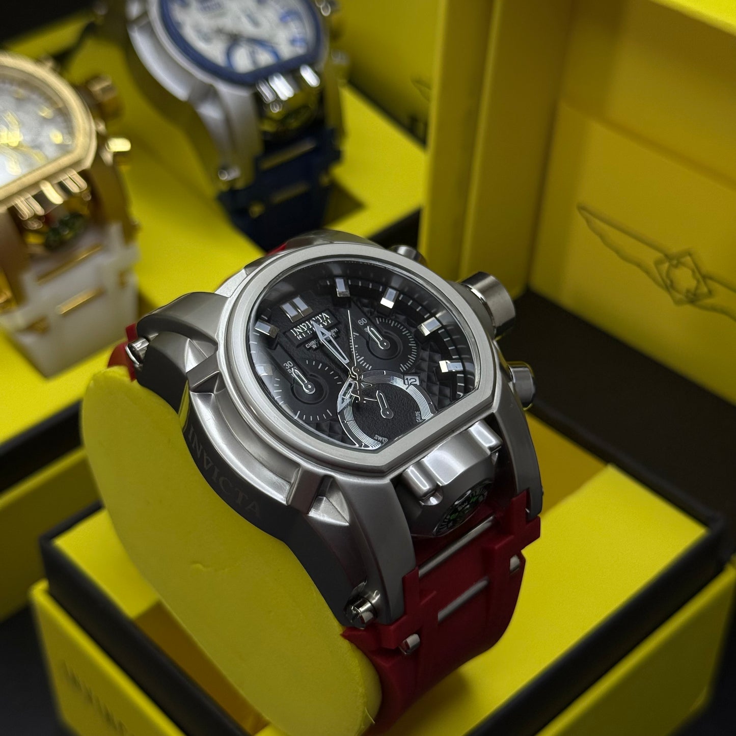 INVICTA BOLT ZEUS GOMA PARA HOMBRE REF-R