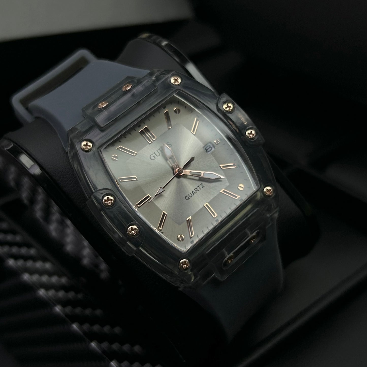 GUESS UNISEX TRASNPARENTE REF-G