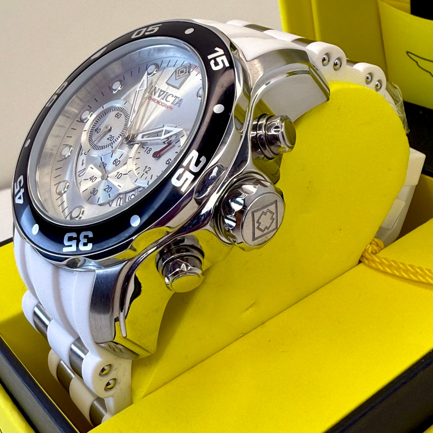 INVICTA LUXURY PRO DIVER ORIGINAL PARA HOMBRE REF 20290