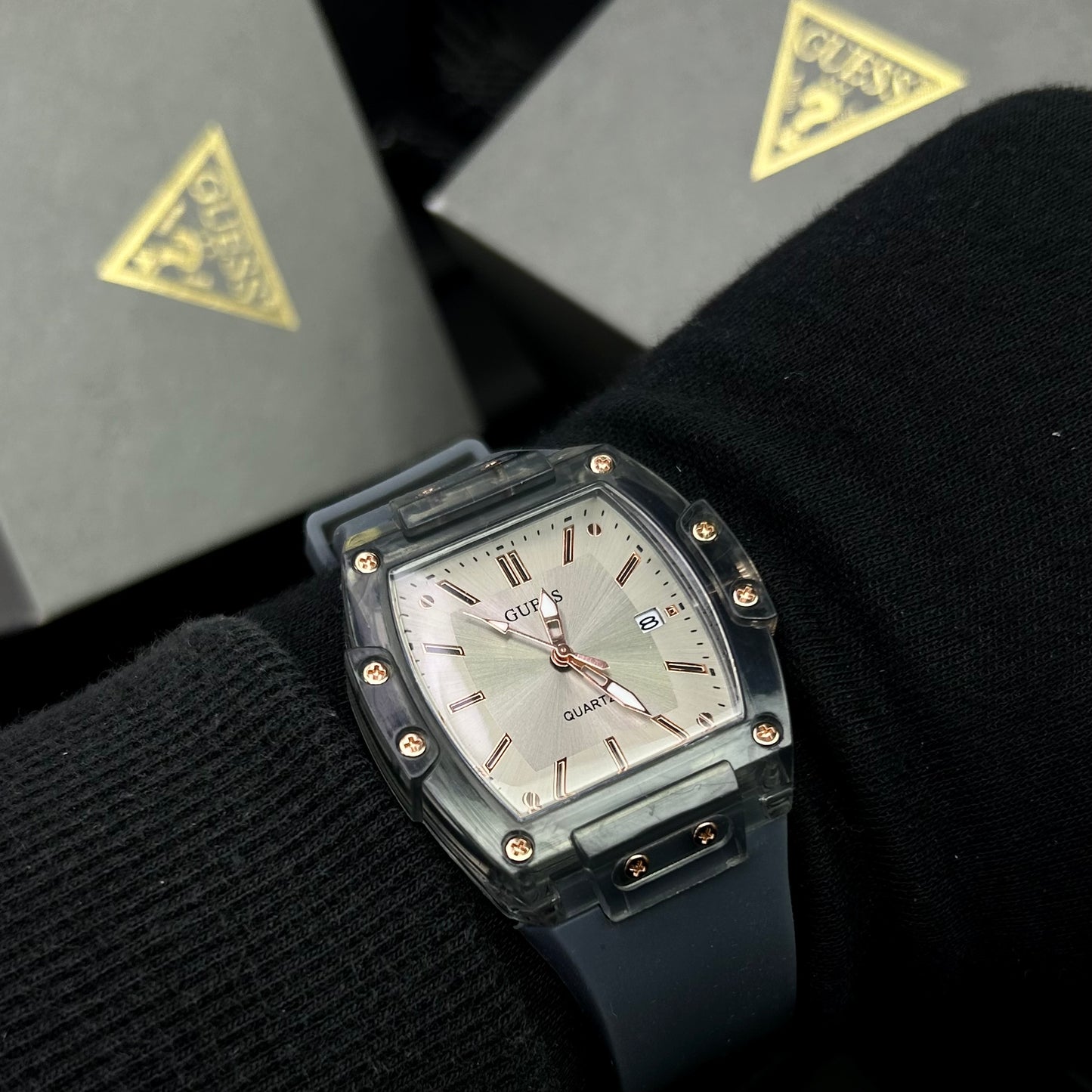 GUESS UNISEX TRASNPARENTE REF-G