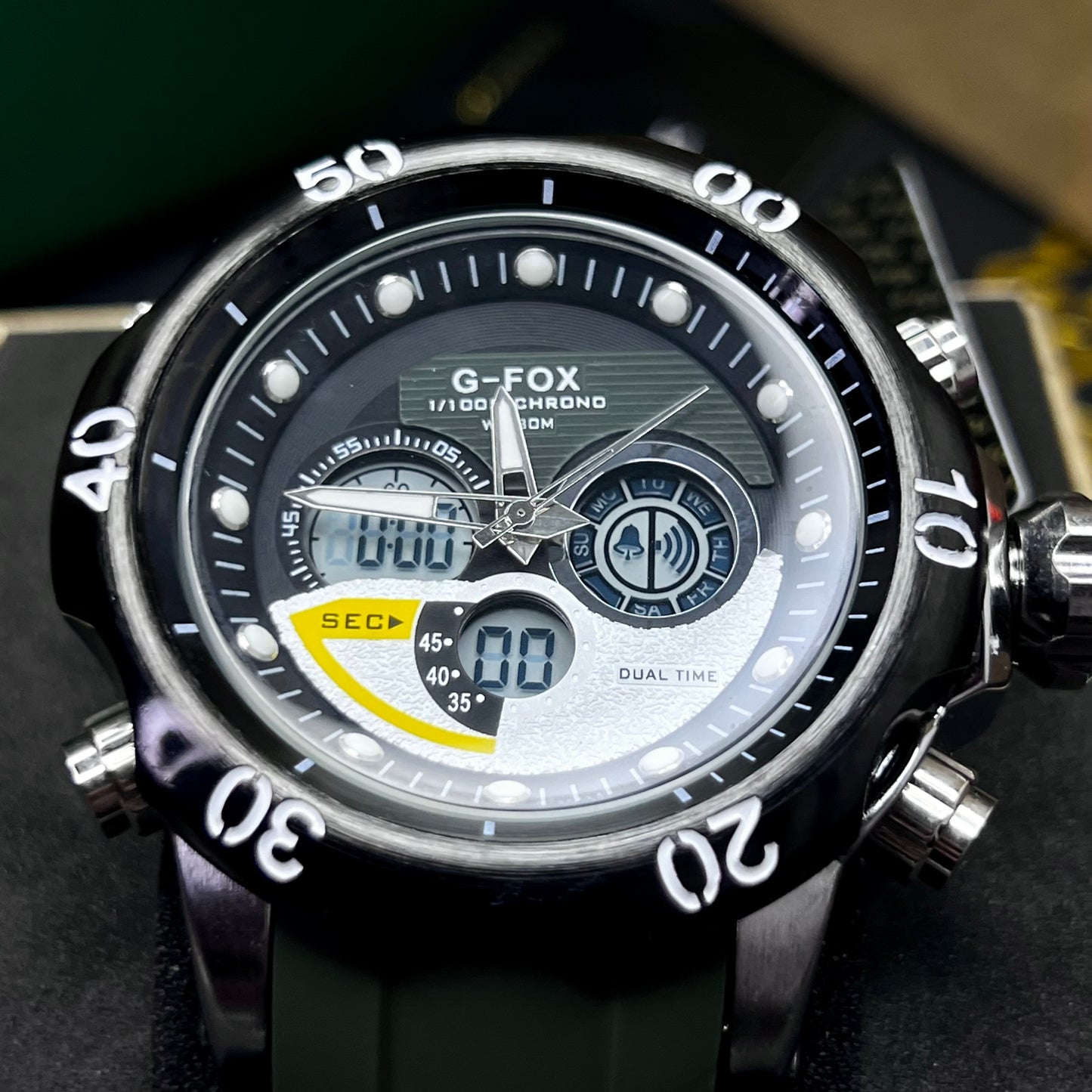 G FOX ORIGINAL DOBLE HORA POR INVICTA SUMERGIBLE PARA HOMBRE REF-1976G2-V