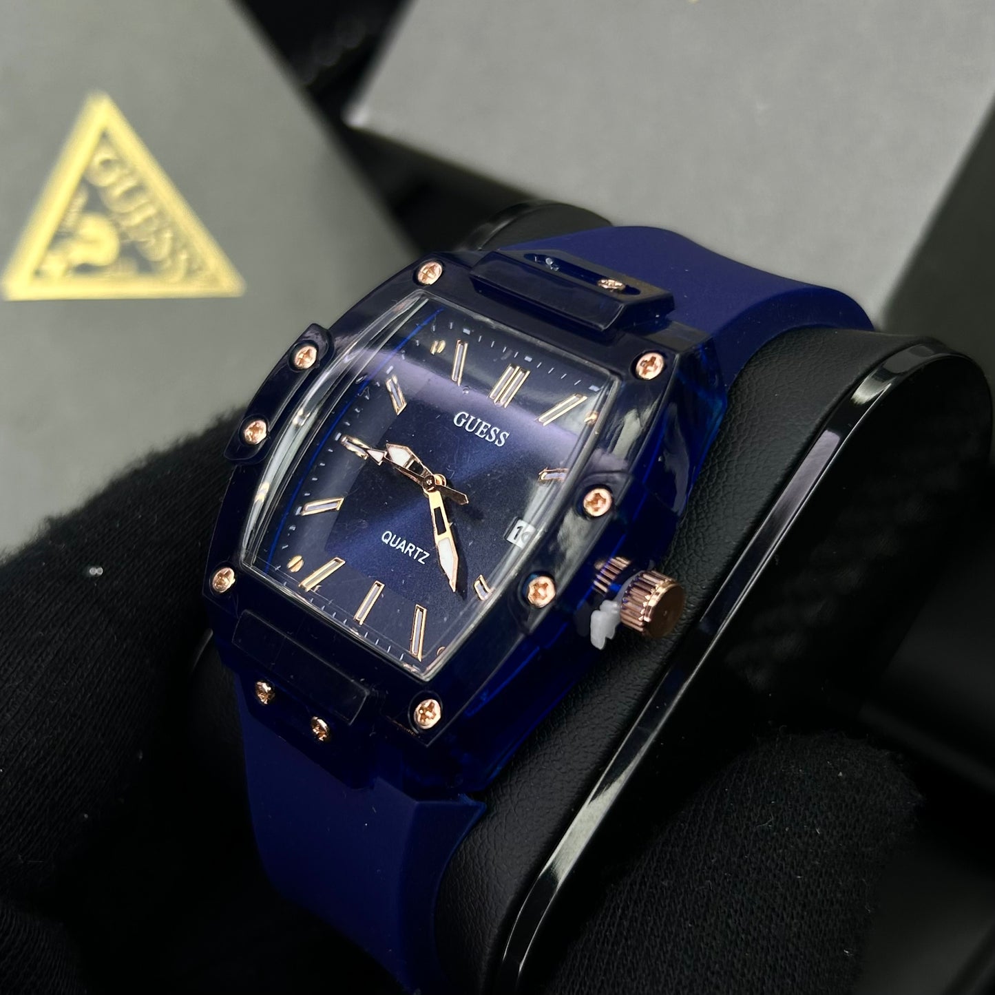 GUESS UNISEX TRASNPARENTE REF-A