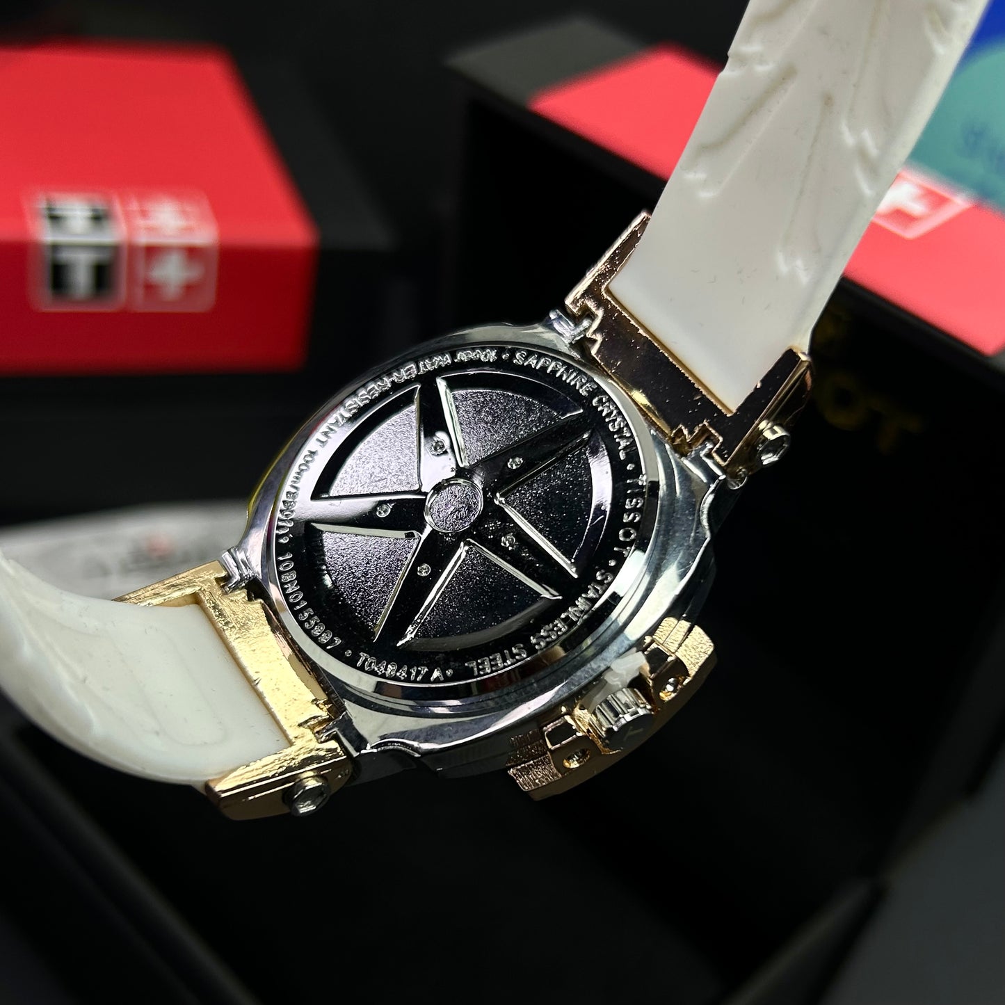 PAREJA TISSOT T-RACE  REF-BIB