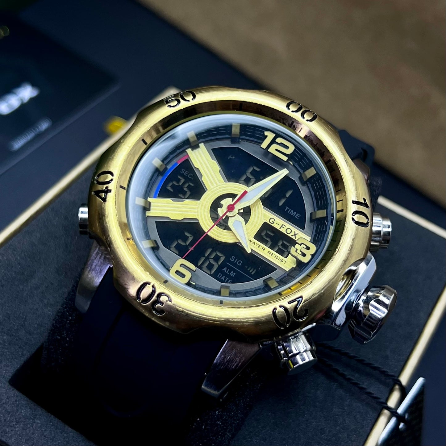 G FOX ORIGINAL DOBLE HORA POR INVICTA SUMERGIBLE PARA HOMBRE REF-1976G1-ND