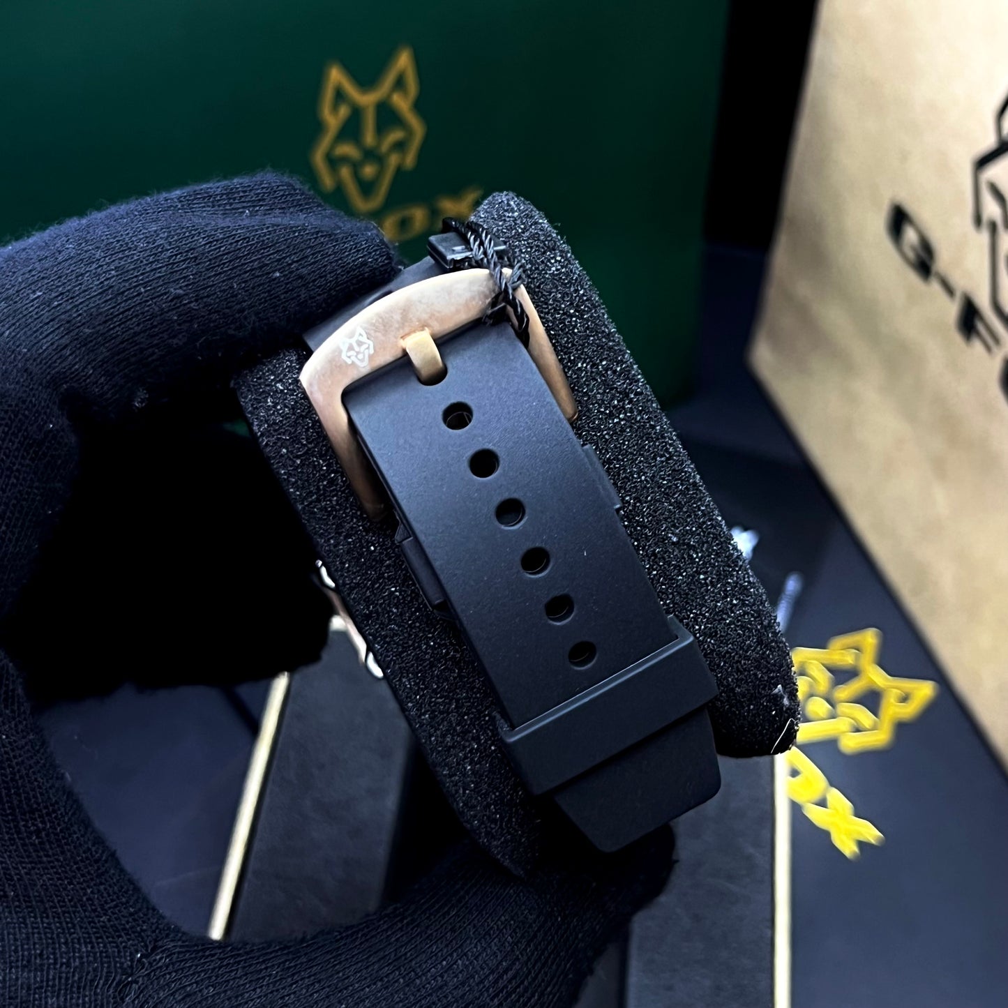 G FOX ORIGINAL x RICHARD MILLER SUMERGIBLE PARA HOMBRE REF-5095-NOR