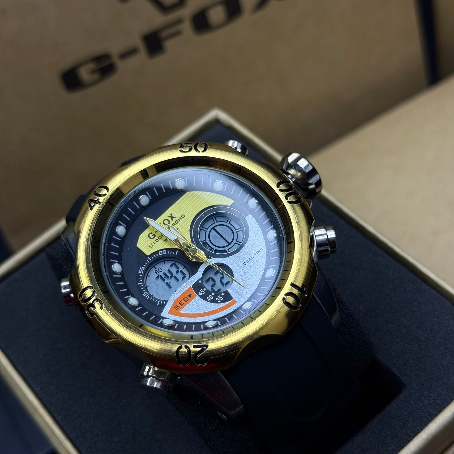 G FOX ORIGINAL DOBLE HORA POR INVICTA SUMERGIBLE PARA HOMBRE REF-1976G2-ND