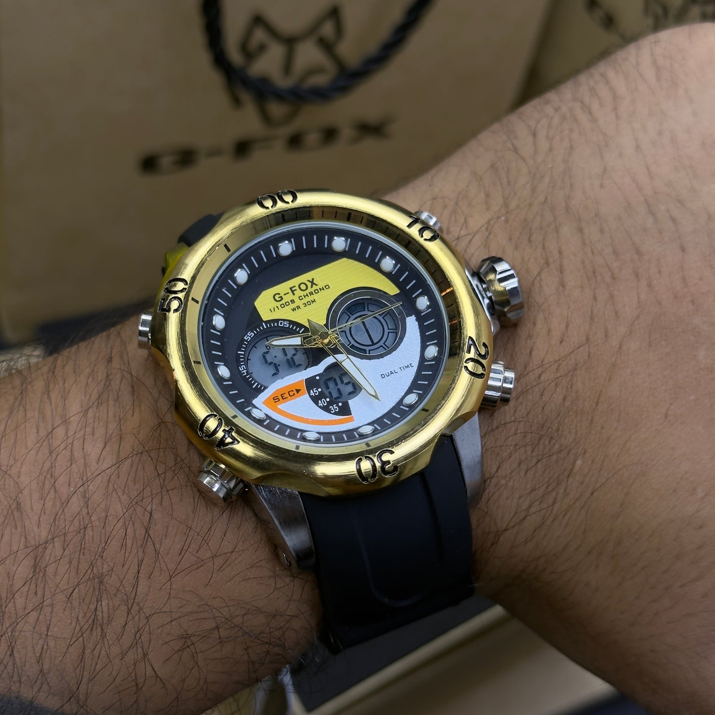 G FOX ORIGINAL DOBLE HORA POR INVICTA SUMERGIBLE PARA HOMBRE REF-1976G2-ND