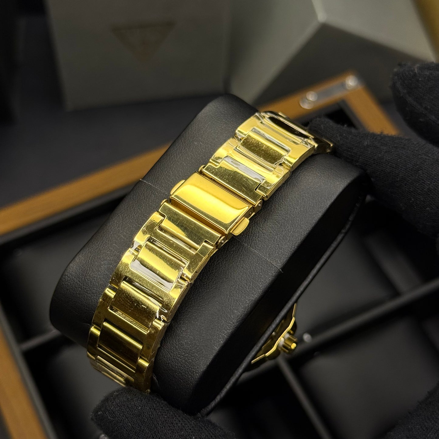 GUESS CUBANO PARA DAMA REF-DD