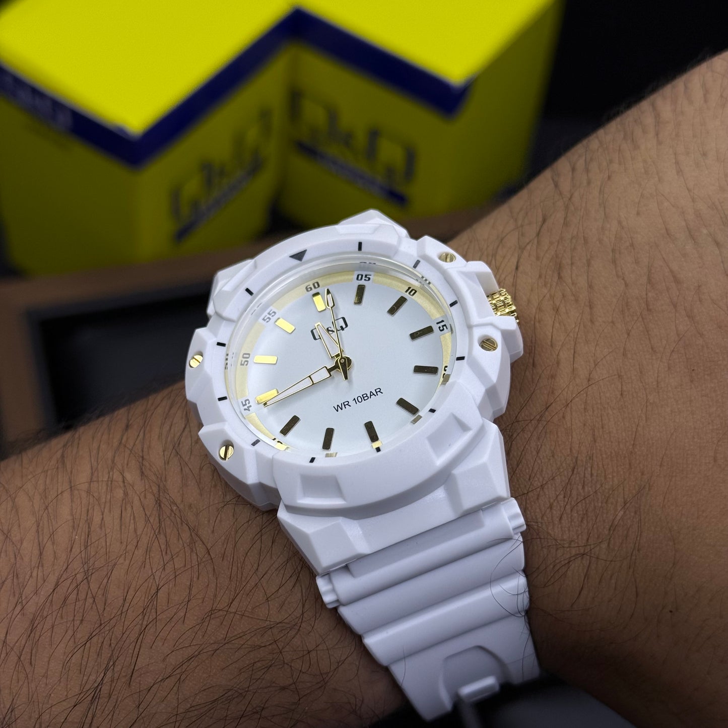 QYQ ORIGINAL DEPORTIVO PARA HOMBRE REF V40A-BBD