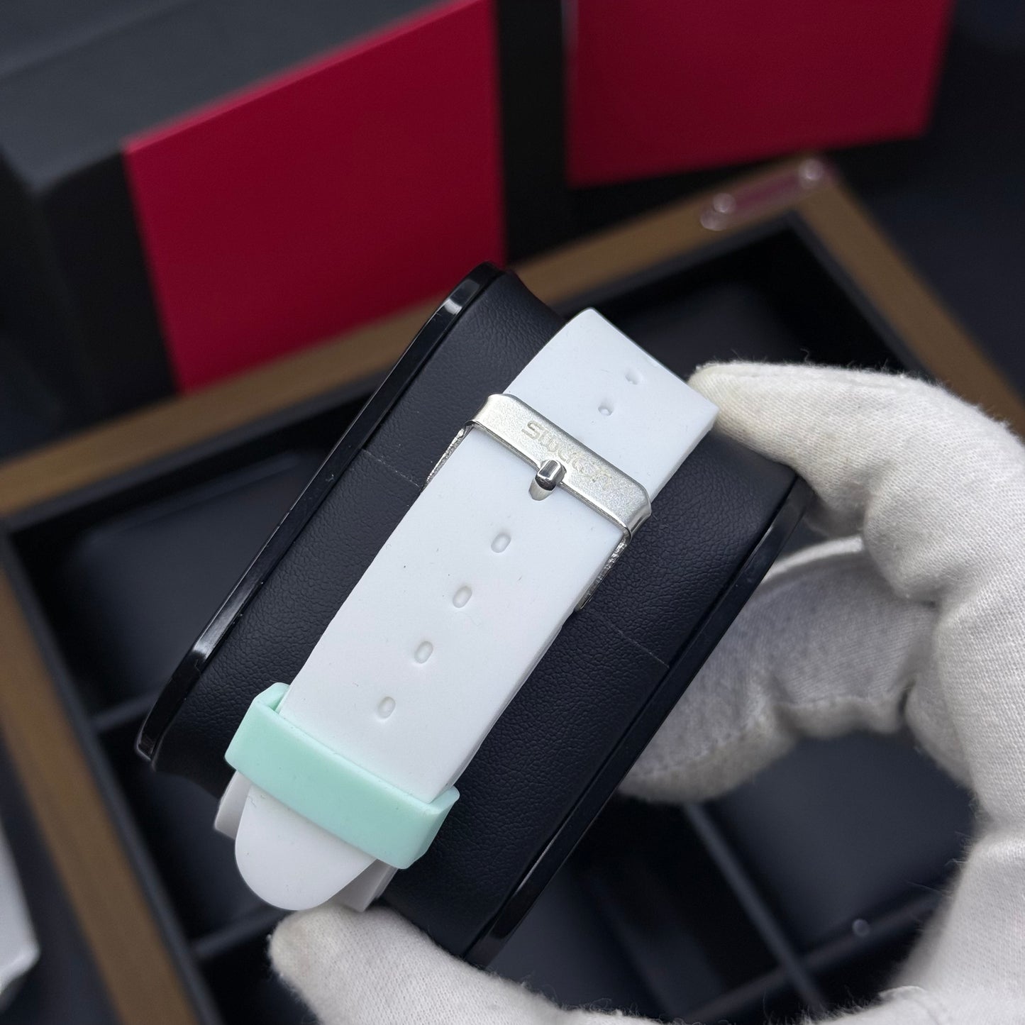 SWATCH THE MAY UNISEX REF BV